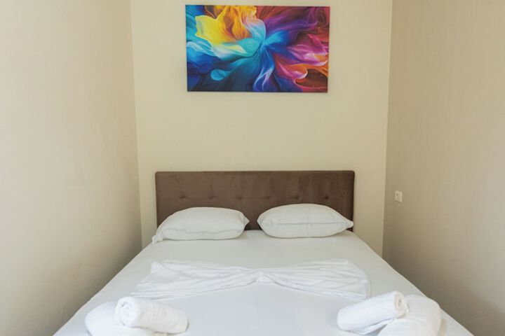 Room 15 of 110