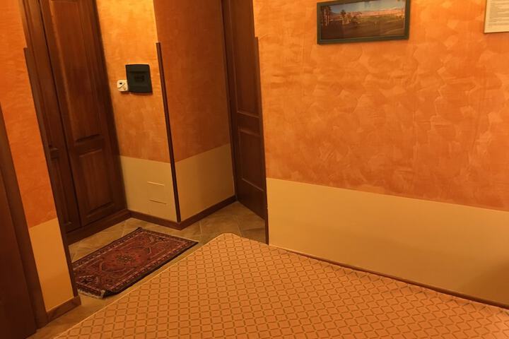 Room 7 of 43