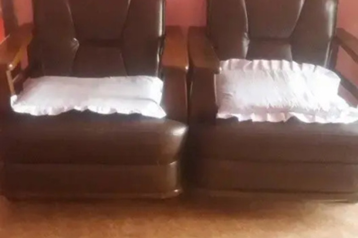 Room 2 of 6