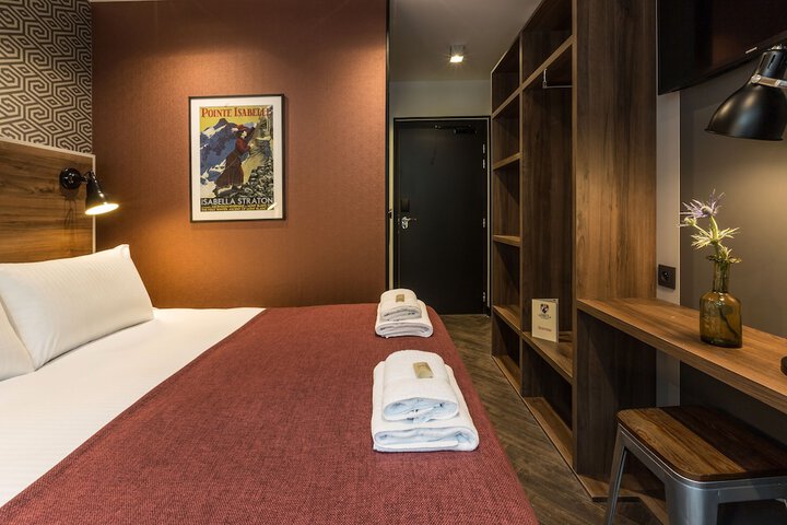 Room 31 of 191