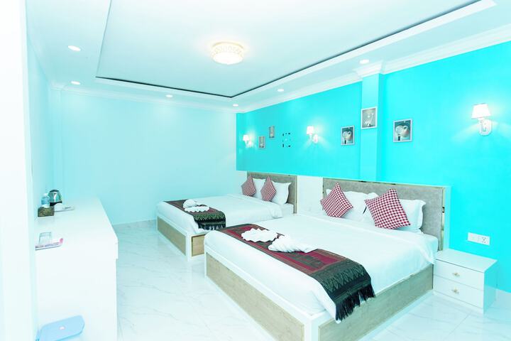 Room 5 of 48