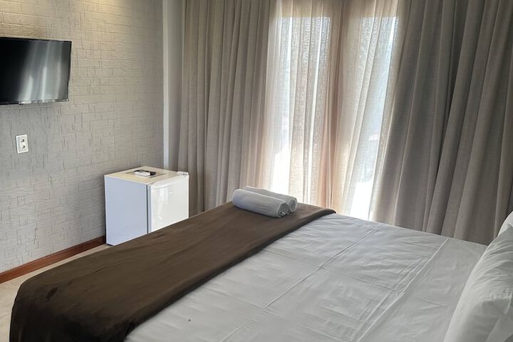 Room 21 of 49