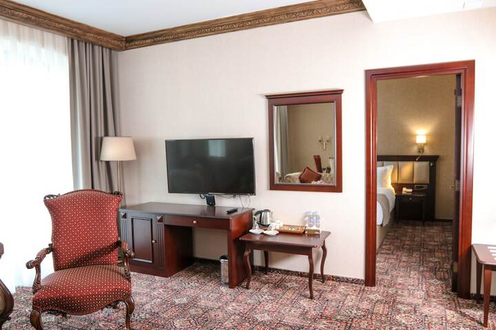Room 7 of 50