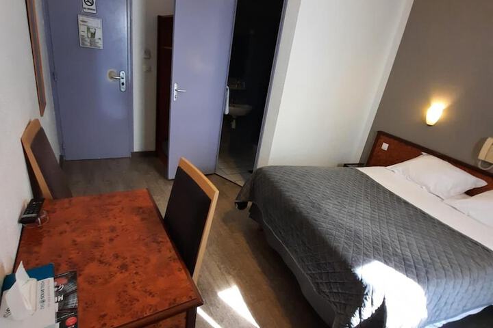 Room 29 of 57