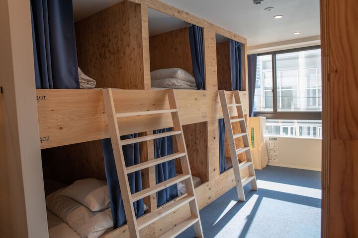 Room 15 of 50
