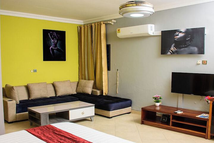 Room 16 of 58