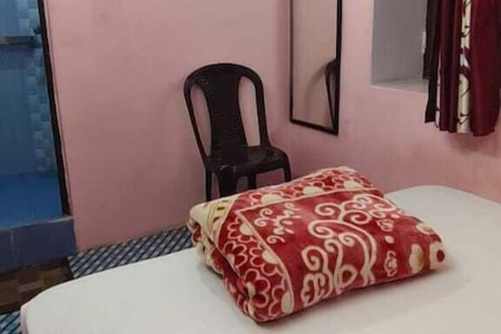 Room 4 of 35
