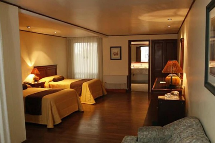 Room 11 of 26