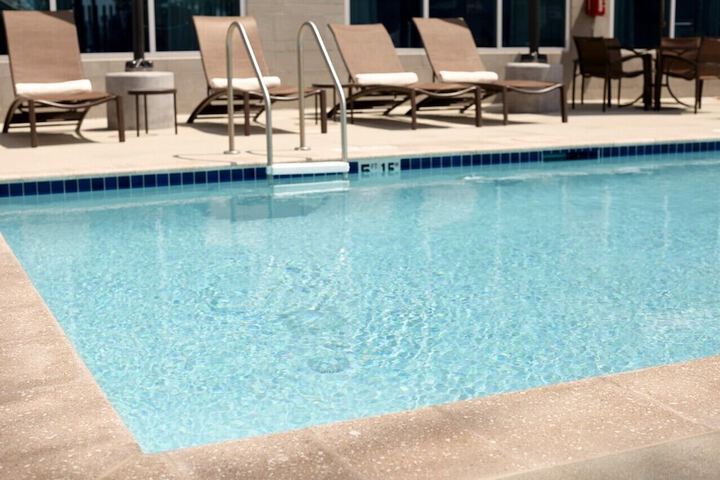 Pool Hotel