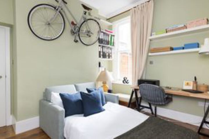 Room 17 of 21