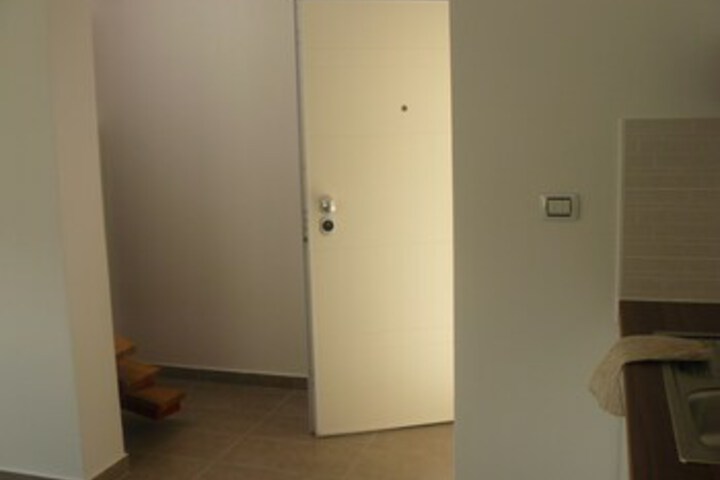Room 36 of 63