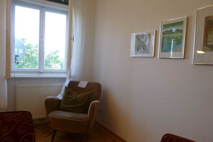 Room 63 of 108