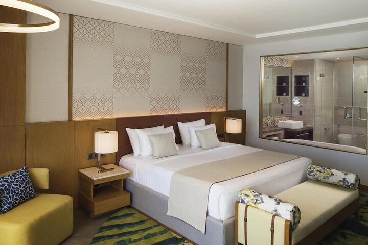 Room 37 of 182