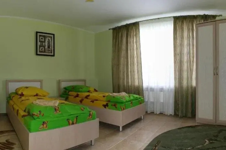 Postoyalyi Dvir