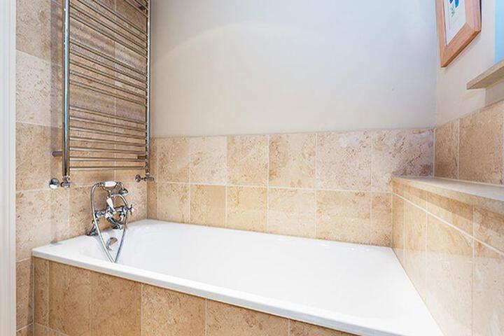 Veeve 2 Bed 2 Bath Beautiful Kynance Mews Kensington