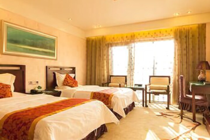 Room 8 of 8