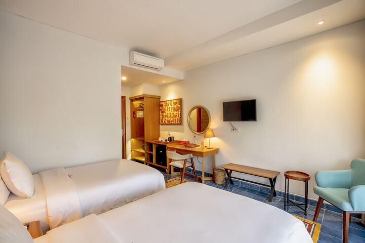 Room 13 of 119