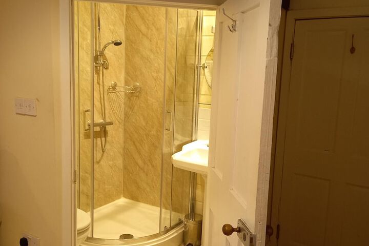 Room 21 of 53
