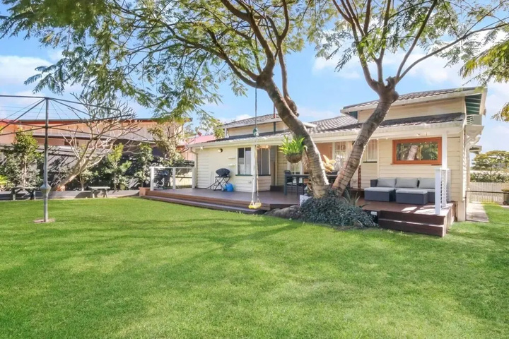 Charming 3 Bedroom House in Coorparoo