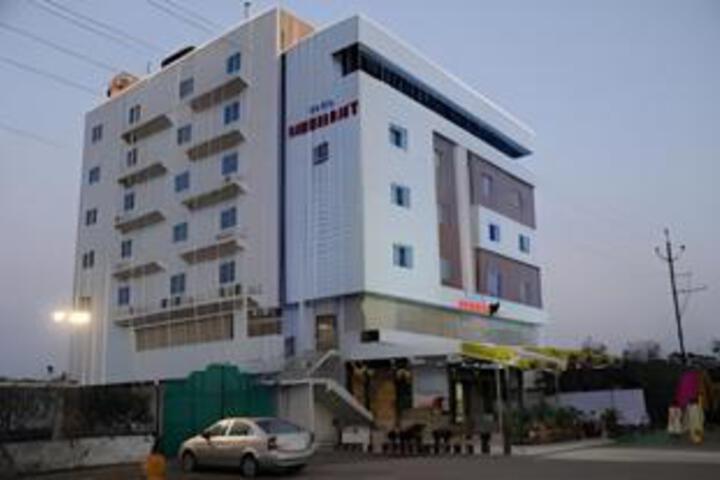 siddhant villa luxury hotel