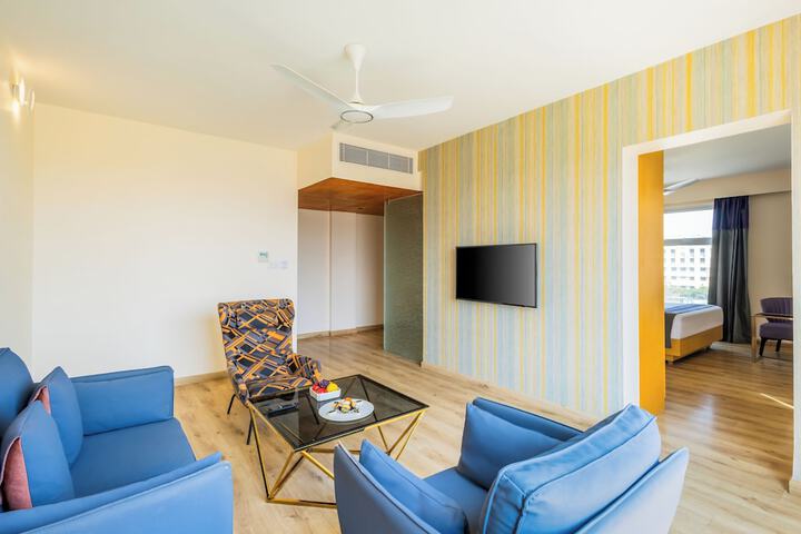 Room 10 of 37