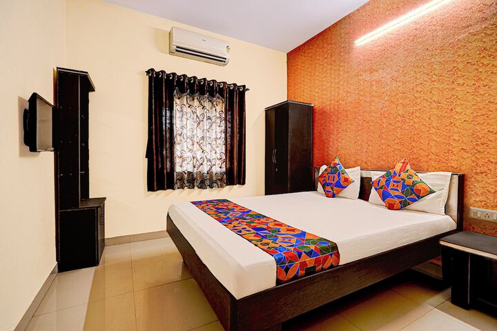 Room 16 of 24