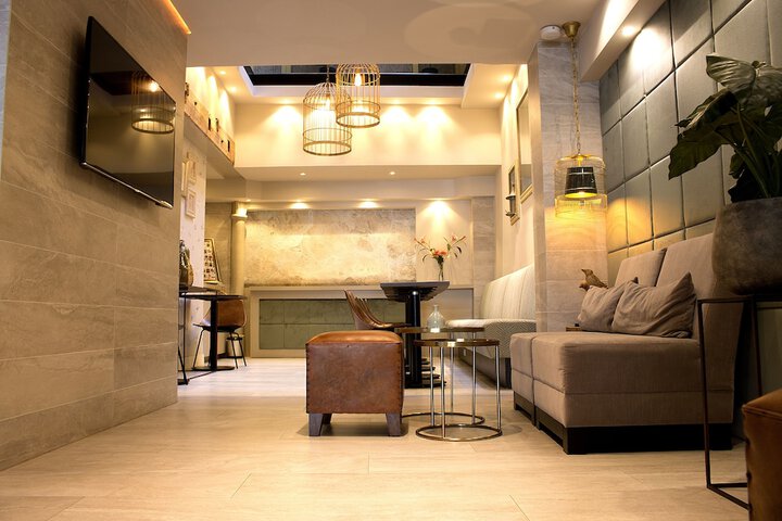 Hotel Interior 4 of 39