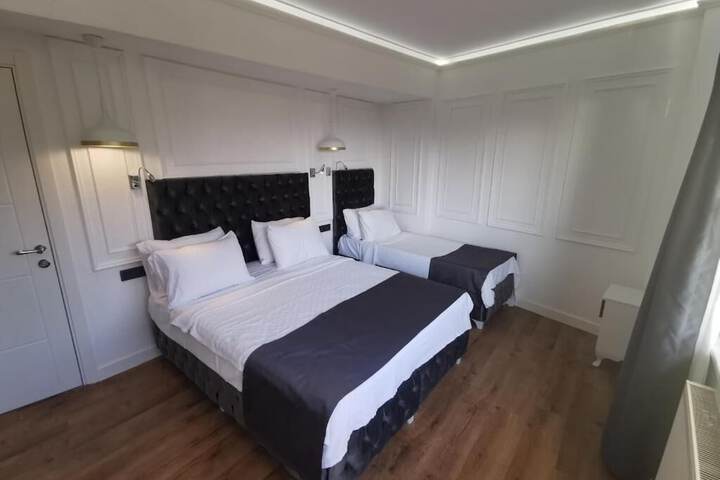 Room 50 of 85