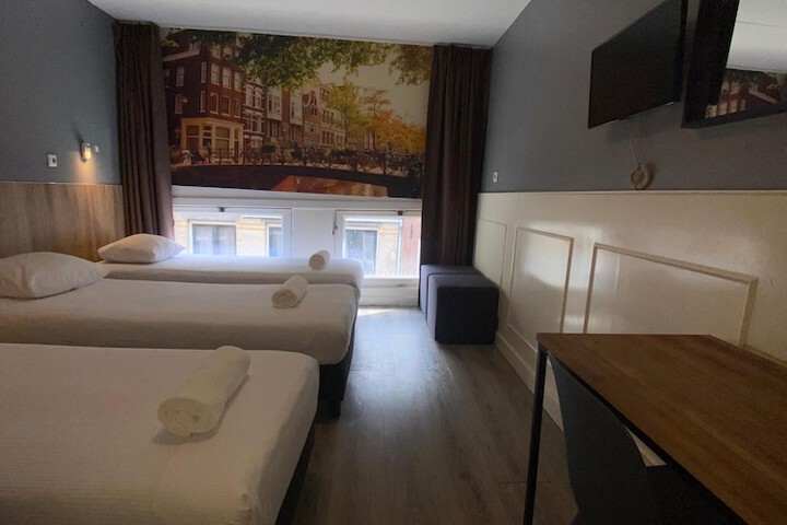 Room 62 of 125
