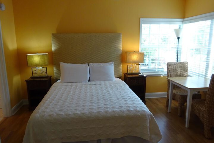 Room 52 of 141