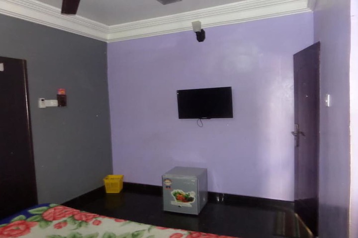 Room 4 of 31
