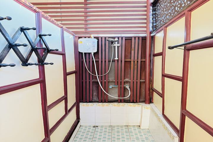 Room 68 of 95