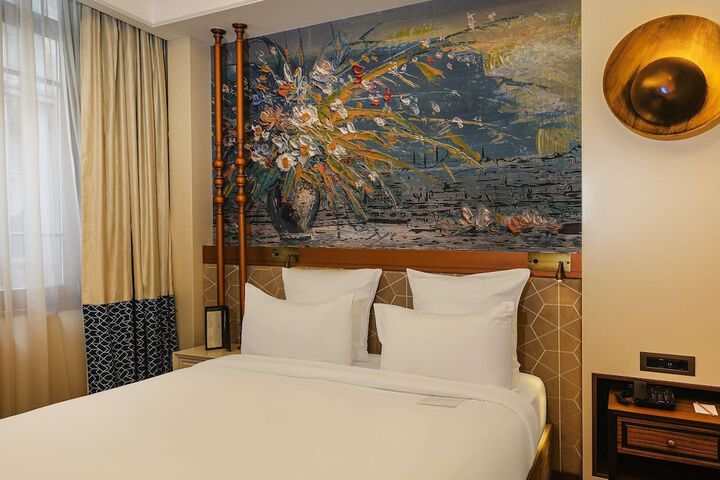Room 54 of 105
