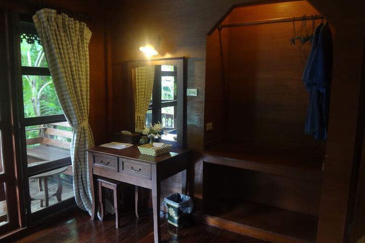 Room 15 of 86