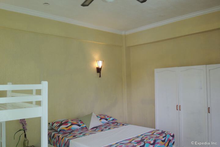 Room 14 of 70
