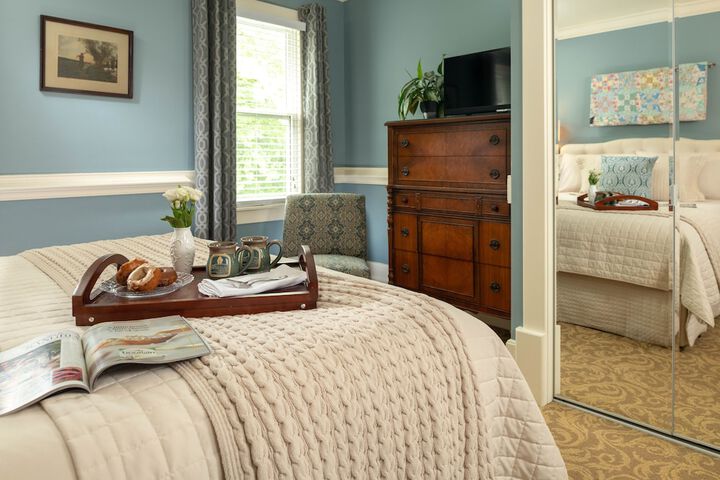 Room 7 of 25