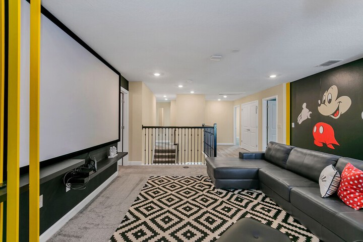 Hotel Interior 10 of 87