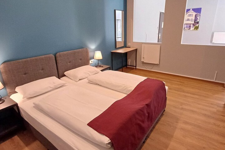Room 36 of 87