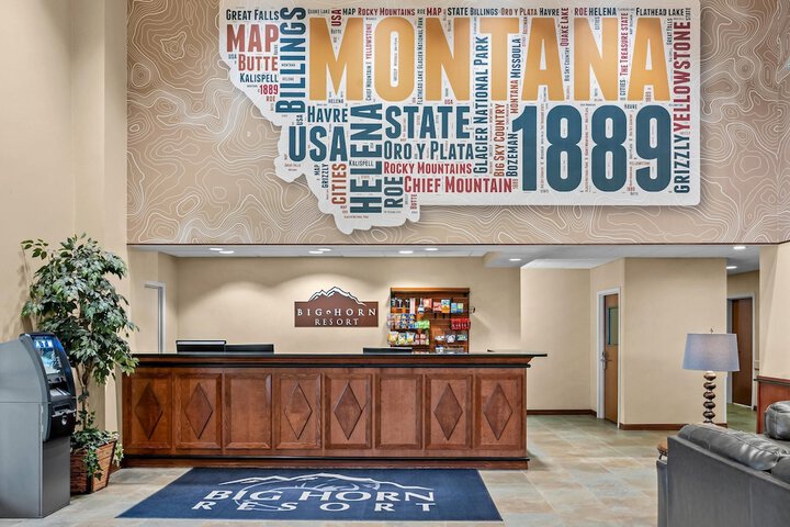Entrance & Lobby