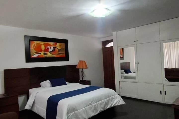 Room 10 of 15