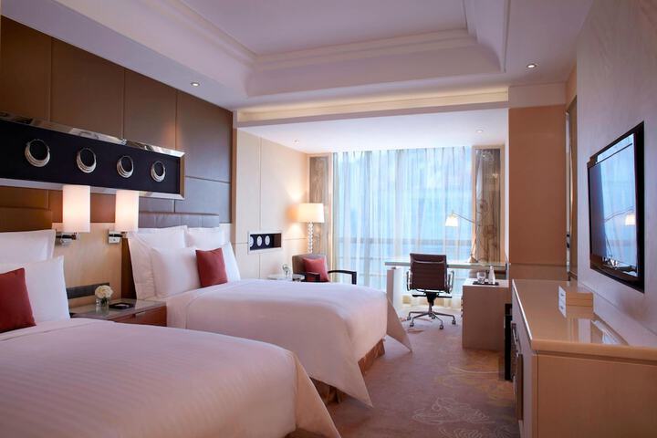 Room 9 of 55