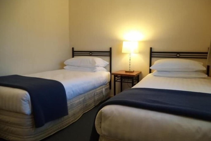Room 17 of 42