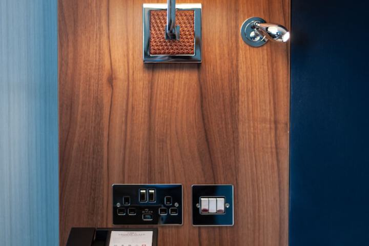 Room 7 of 67