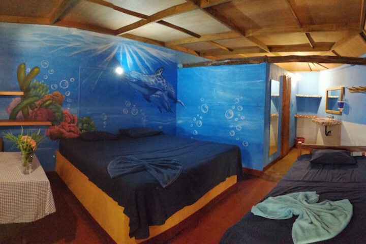 Room 9 of 48