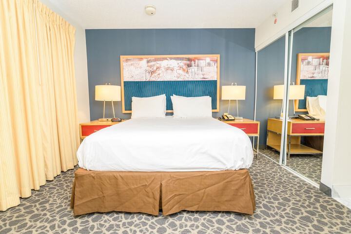 Room 22 of 37