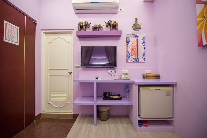 Room 8 of 44