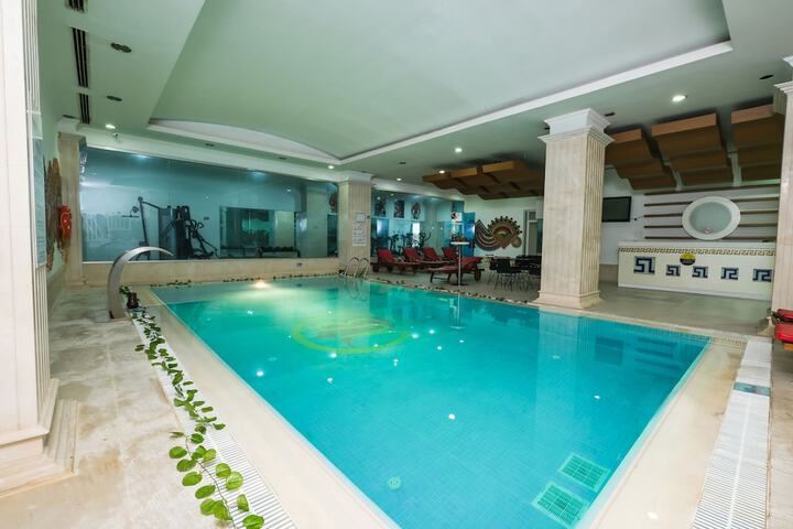 Pool 64 of 93