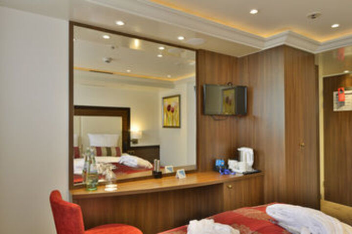 Room 45 of 80