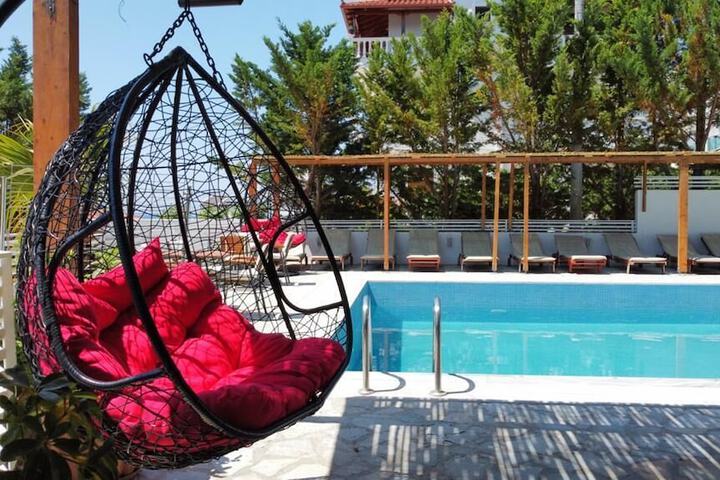 Pool 55 of 104