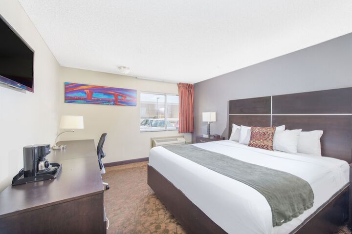 Room 7 of 25